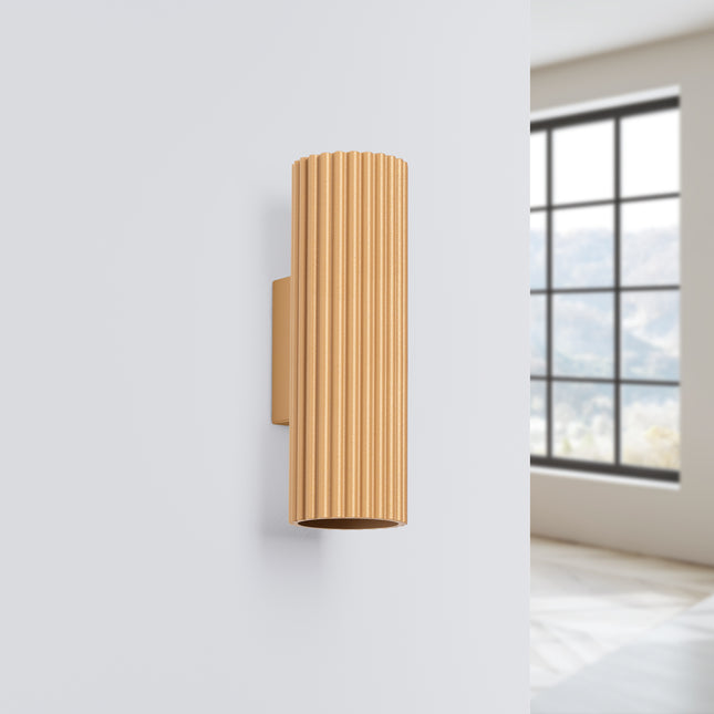 Applique murale Oslo 20 doré, colonne cannelée en aluminium vue sous un autre angle