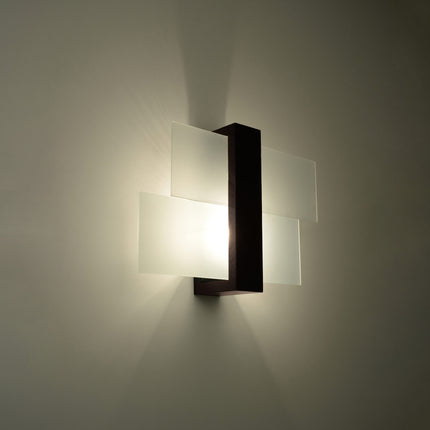 Applique murale panneaux horizontal noire diffusant une lumière tamisée au mur