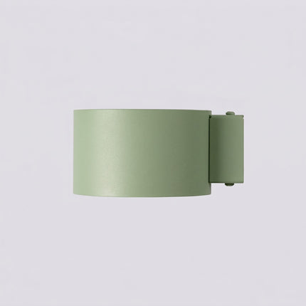 Applique murale Pastille vert sauge, packshot de trois quarts
