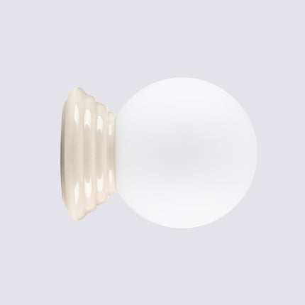applique murale perle céramique beige ip44, détail de la matière