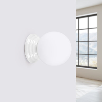 Applique Murale Perle Céramique Blanche IP44, vue en situation