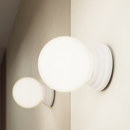Applique Murale Perle Céramique Blanche IP44, mise en situation 3