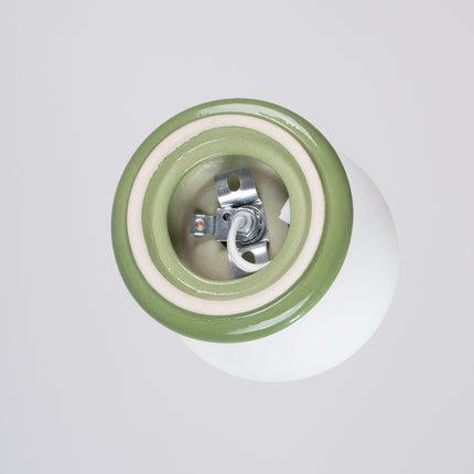 applique murale perle céramique vert olive ip44, détail de la fixation