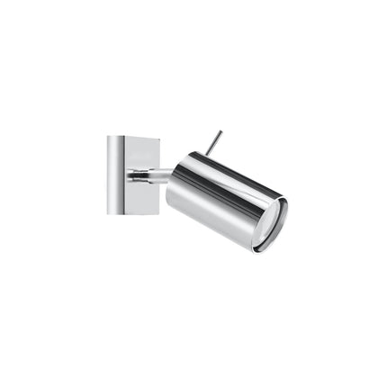 Applique murale à spot chromé vue de profil, tête cylindrique inclinée vers le bas, fond blanc