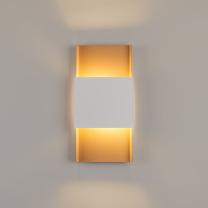Applique murale or et blanc allumée, lumière douce diffusée en haut et en bas de la plaque bicolore