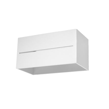 Applique murale rectangle ouvert blanche en aluminium sur fond blanc