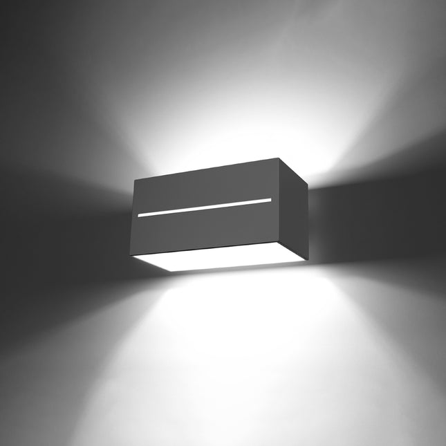 Applique rectangle ouvert grise allumée, fente lumineuse et diffusion haut et bas