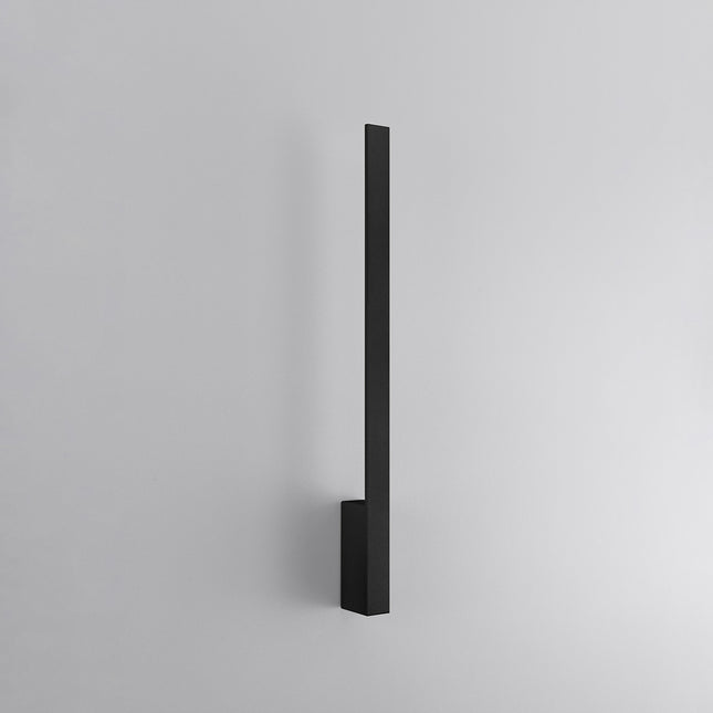 Applique Slim Design M en aluminium noir, barre murale fine 70 cm, vue studio