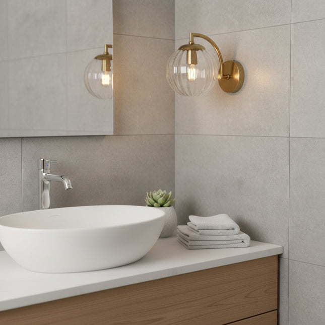 Lámpara de pared con bola de cristal