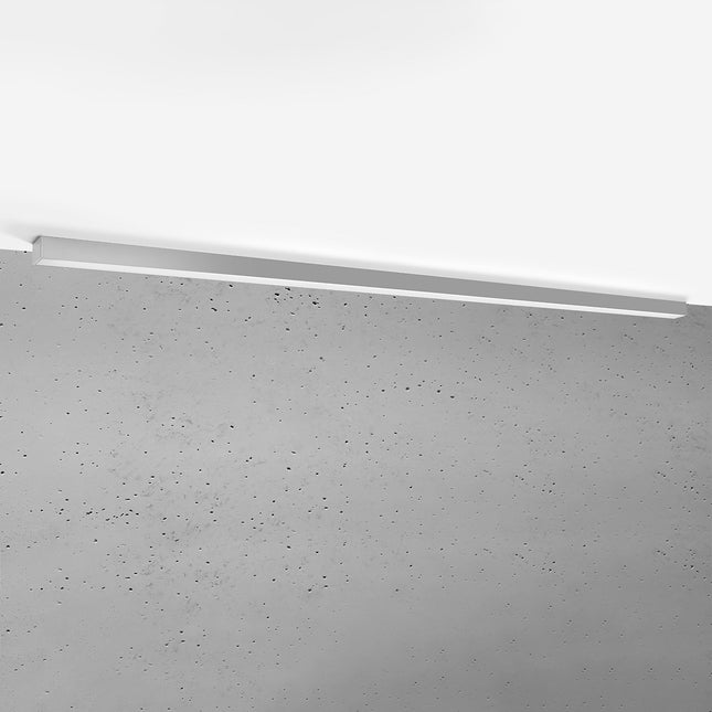 Plafonnier Barre Moderne 200 cm en aluminium gris, longue barre linéaire à abat-jour opale, vue studio