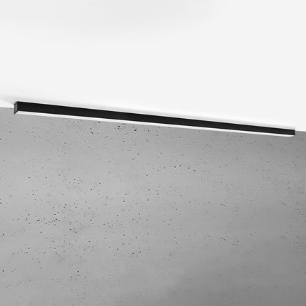 Plafonnier Barre Moderne 200 cm en aluminium noir, longue barre linéaire à abat-jour opale, vue studio