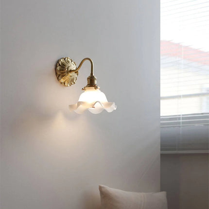 Originale Wandlampe aus Kupfer und Keramik
