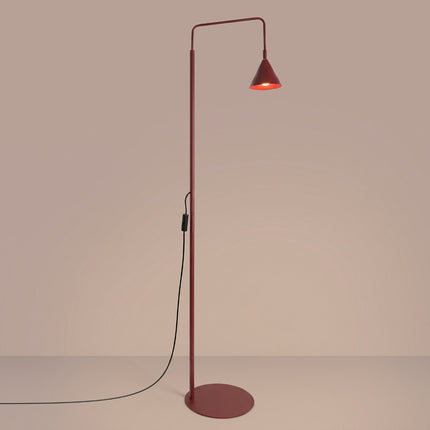 Lampadaire Bergen cône bordeaux, lumière allumée