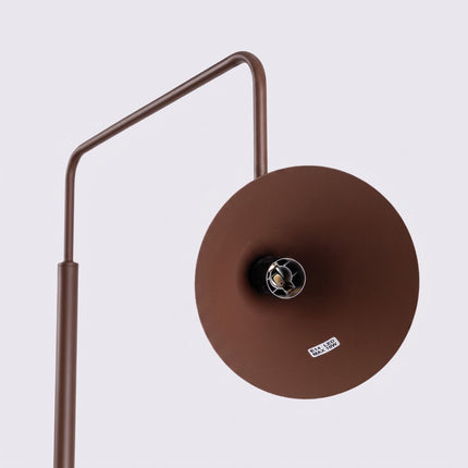 Lampadaire Bergen cône brun chocolat, détail de la platine
