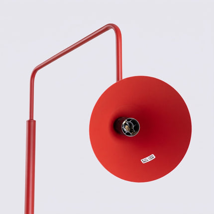 Lampadaire Bergen cône rouge vif, détail de la platine