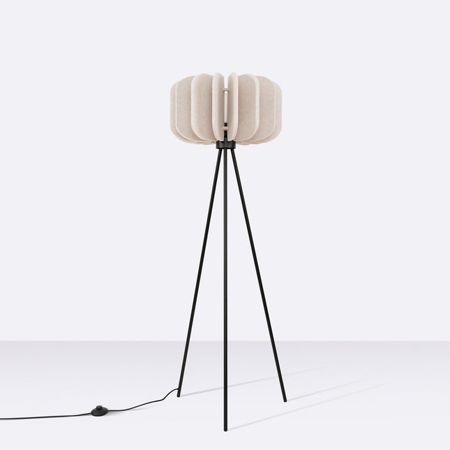 lampadaire lamelles de feutre 45 cm beige et noir, vue en situation