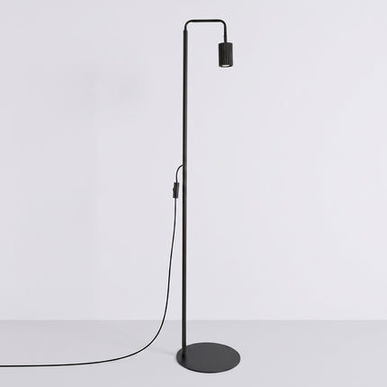 Lampadaire Oslo 1 spot orientable noir, vue en situation