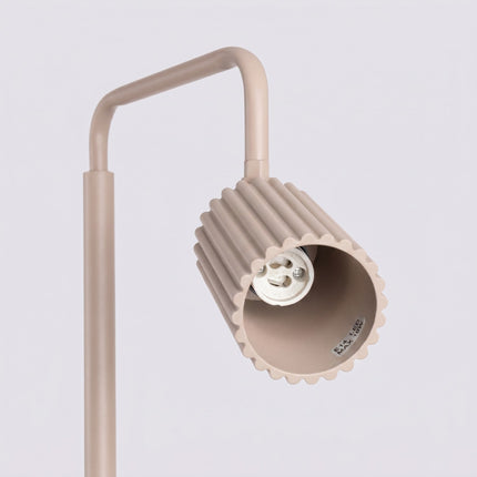 Lampadaire Oslo 1 spot orientable taupe, détail des cannelures