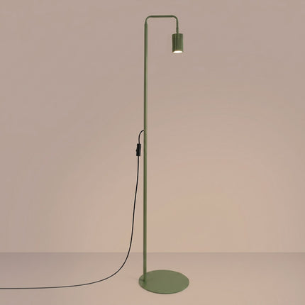 Lampadaire Oslo 1 spot orientable vert olive, lumière allumée
