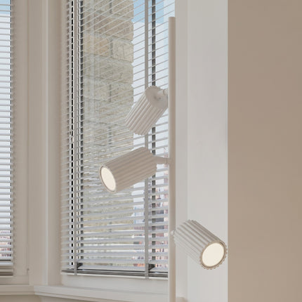 Lampadaire Oslo 3 spots orientables blanc, intérieur contemporain