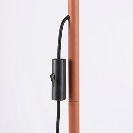 Lampadaire Oslo 3 spots orientables rouge ocre, mécanisme de montage