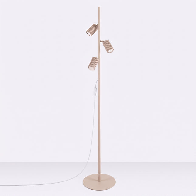 Lampadaire Oslo 3 spots orientables taupe, vue en situation