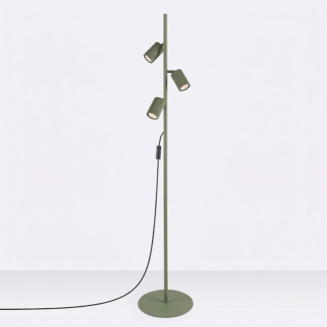 Lampadaire Oslo 3 spots orientables vert olive, vue en situation