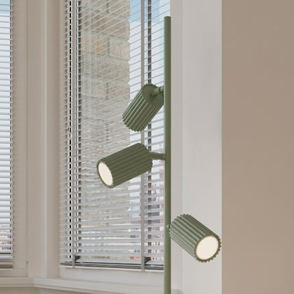 Lampadaire Oslo 3 spots orientables vert olive, intérieur contemporain