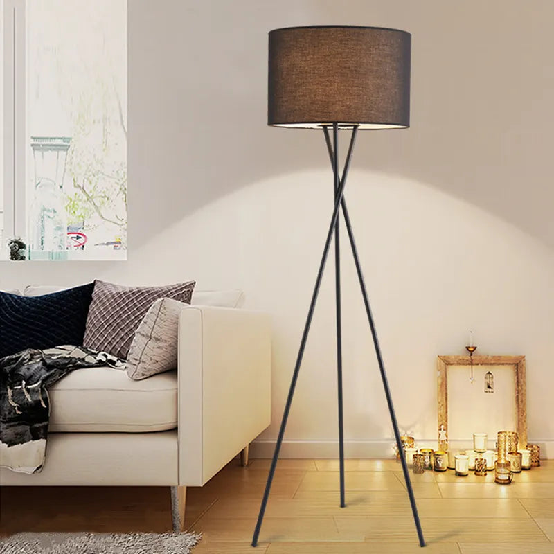 Lampadaire de style européen en noir pour un design moderne