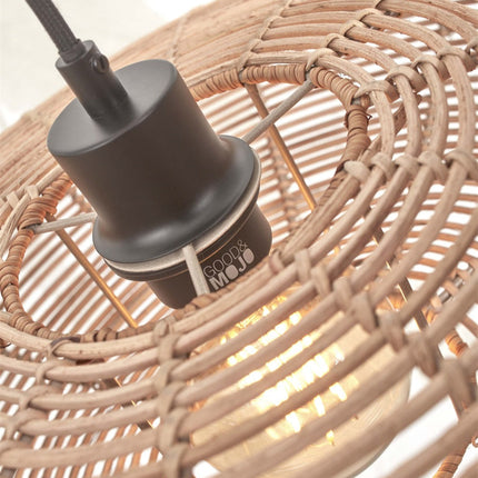 Douille noire de la suspension à ampoule E27 du lampadaire Tanami, fixée au bras métallique blanc