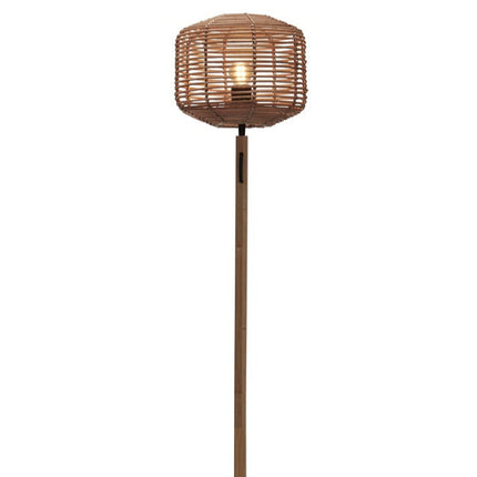 Vue d'ensemble du lampadaire Tanami, abat-jour en rotin tressé et pied droit en bambou naturel