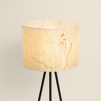 lampadaire trépied abat-jour tambour effet marbre 135 cm, packshot de trois quarts