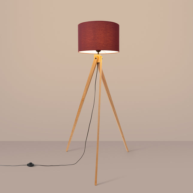 lampadaire trépied bois abat-jour tambour bordeaux 140 cm, lumière allumée