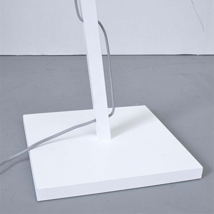 Socle carré en bois laqué blanc du lampadaire Zanzibar avec câble textile gris