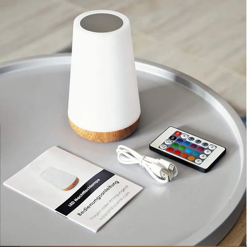 Activation tactile de la lampe LED, parfaite pour la table de nuit