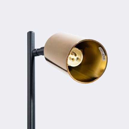 Détail du spot doré de la Lampe à Poser Acier Luxe, gros plan