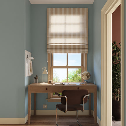 Lampe à Poser Bergen Cône en Acier Beige, mise en situation