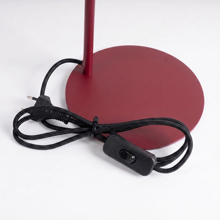 Lampe à poser Bergen cône bordeaux, détail de la rotule