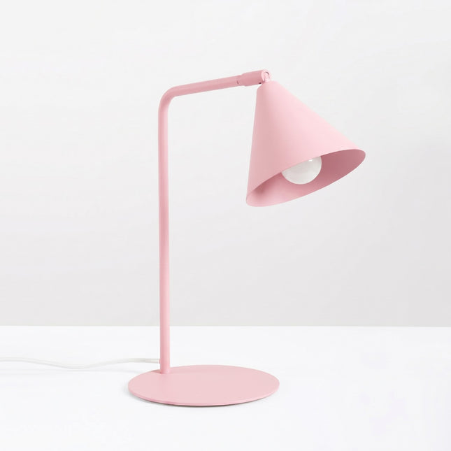 Lampe à Poser Bergen Cône en Acier Rose Poudré, vue en situation