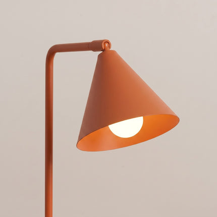 Lampe à Poser Bergen Cône en Acier Rouge Ocre, vue de détail