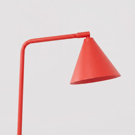 Lampe à Poser Bergen Cône en Acier Rouge Vif, packshot de trois quarts