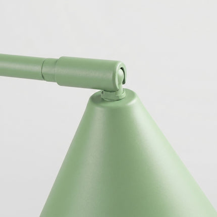 Lampe à Poser Bergen Cône en Acier Vert Sauge, vue sur fond coloré