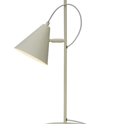 Lampe à poser Lisbon abat-jour conique en fer vert doux sur fond blanc