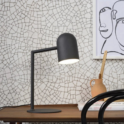 Lampe à poser Marseille noire en fer, bras orientable et abat-jour dôme sur bureau