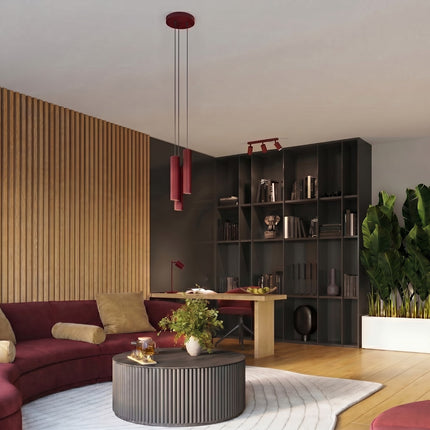 Lampe à poser Oslo bordeaux au-dessus d'un plan de travail