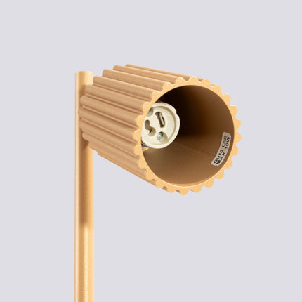 Vue intérieure de la douille GU10 de la lampe à poser Oslo or