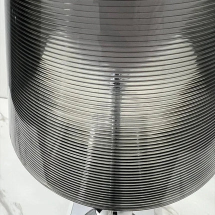 Lampe acrylique design italien vue de côté