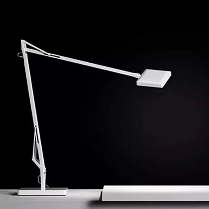 Lampe de bureau LED italienne réglable, finition blanche