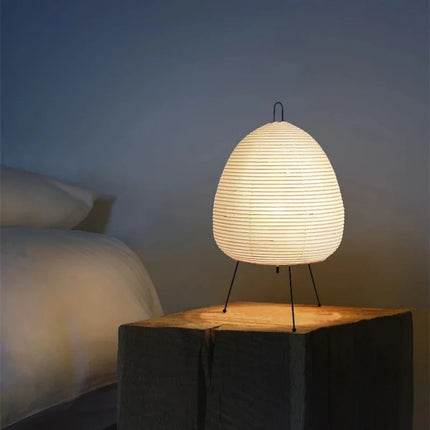Lampe de chevet en papier de riz au cadre noir minimaliste