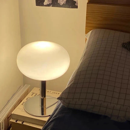 Lampe de chevet sucette nordique rose au design ludique